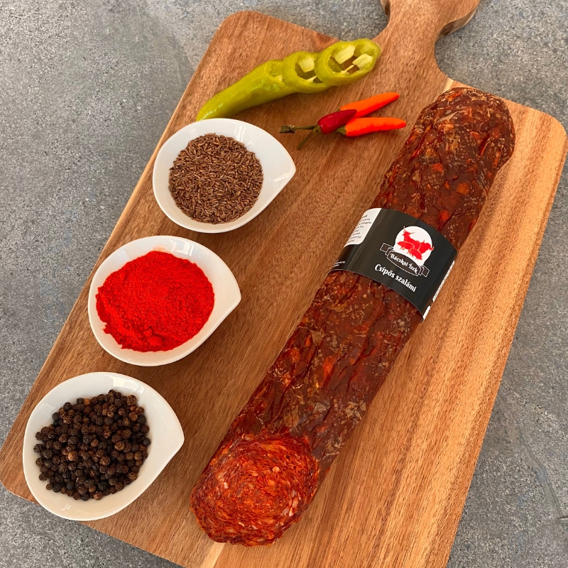 Természetes vastagbélbe töltött csípős szalámi - kézműves termék - 1kg/szál